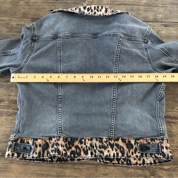LuLaRoe Womens Small Kenny Leopard Trim Denim Jean Jacket Gray Stretch Fall - Picture 5 of 5